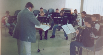 akkt_97_3.jpg (37634 Byte)